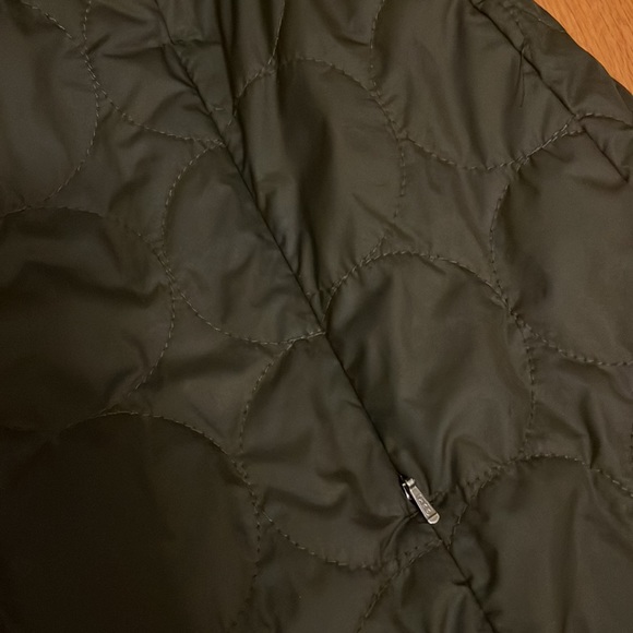 Patagonia Women’s Jacket - Picture 9 of 12
